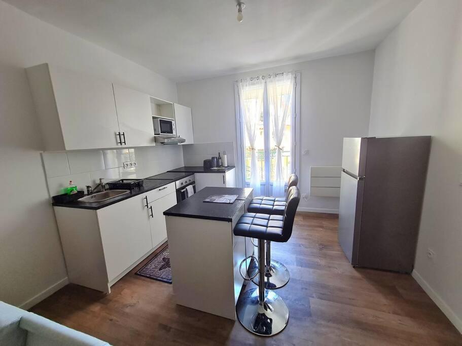 Appartement Moderne, 5 Min Du Centre Ville A Pied Béziers Eksteriør bilde